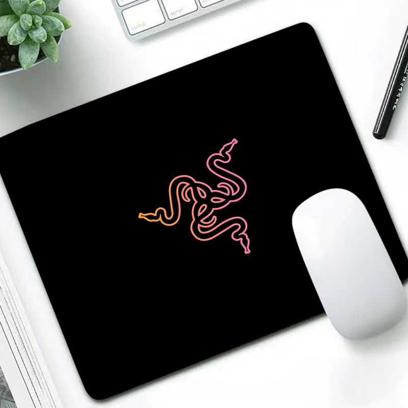 Razer Luxe Muismat Anime Gamer - Tech Accessories For Desk recensie en prijs